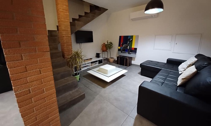 Escalquens Casa | Vrbo Property