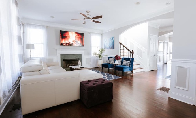 Mechanicsville Casa | Prime Downtown Oasis