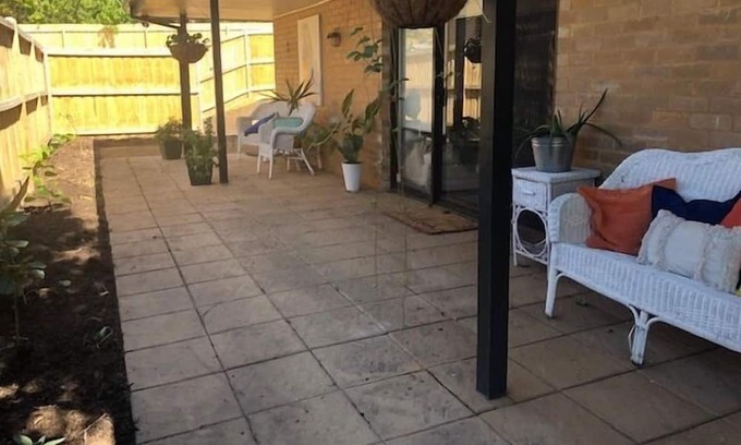 Yarra Glen Apartamento | Private wing in the heart of Yarra Glen