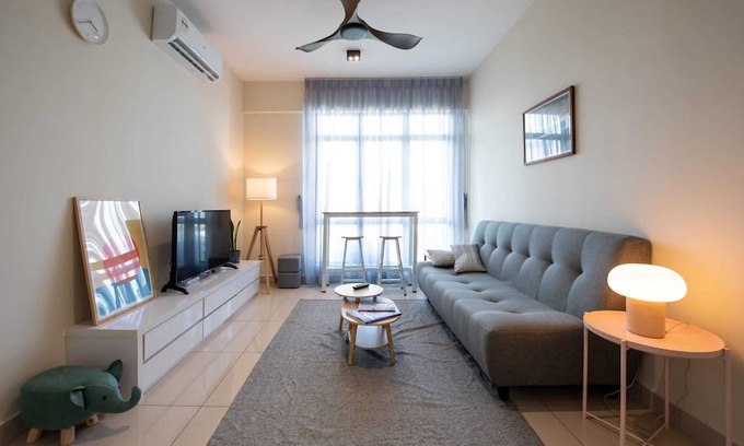 Taman Daya Apartamento | Cozy & Modern 3BR Apt ARC at Austin, Free Parking