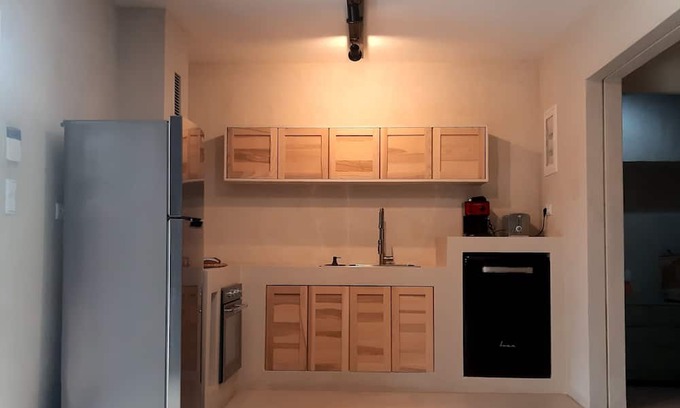 Agii Theodori Apartamento | Beachfront, eco-friendy sea view studio!Garden with Greek herbs and fruit trees.
