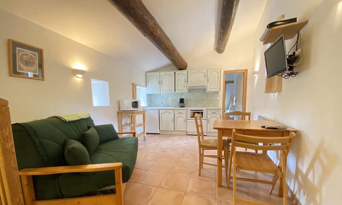 Saint-Sauveur-de-Cruzieres Cabaña | La BOULANGERIE with private terrace and barbecue/shared pool