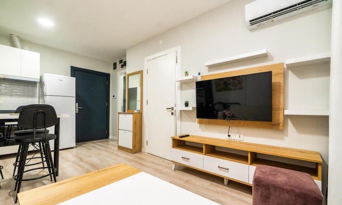Kepez Apartamento | Vacation Residence w Pool 5 min to Mall of Antalya