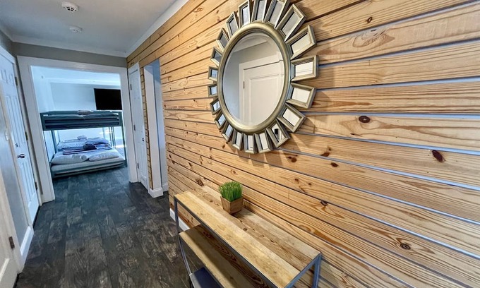 Brent Casa | Camp White Oak House
