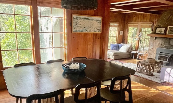 Penngrove Cabina | Willow Farm Cabin & Farm Retreat - Beautiful 100 year old cabin on farm.