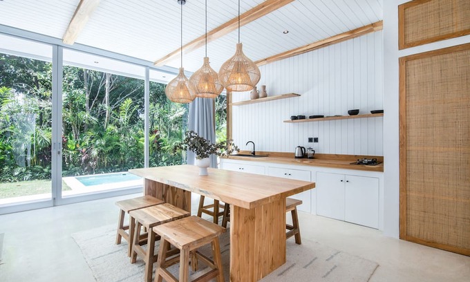 Pecatu Cabaña | Modern 2BR Villa, 4min to Bingin's Coastal Charm