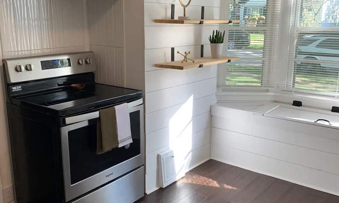 Kamm's Corners Casa | Cozy 3 Bedroom House on the Westside of Cleveland