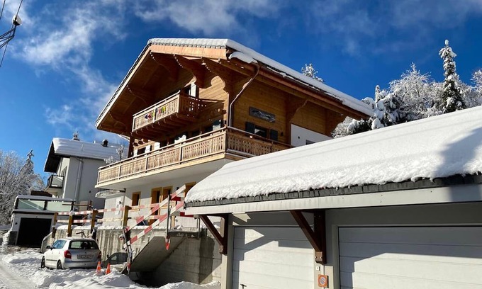 Les Posses-sur-Bex Apartamento | Homerez - Appartement 1 km away from the slopes for 2 ppl. with balcony at Gryon