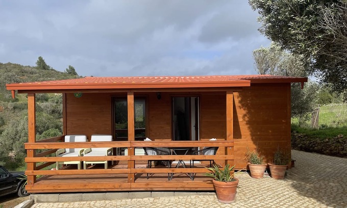 Bouvet Island Cabina | Modern Private Cabin in Praia Da Salema. Ideal for a quiet escape!