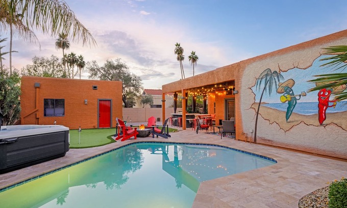 Santiago Casa | Be in the heart of Scottsdale and enjoy a relaxing pool, game room, and hot tub!