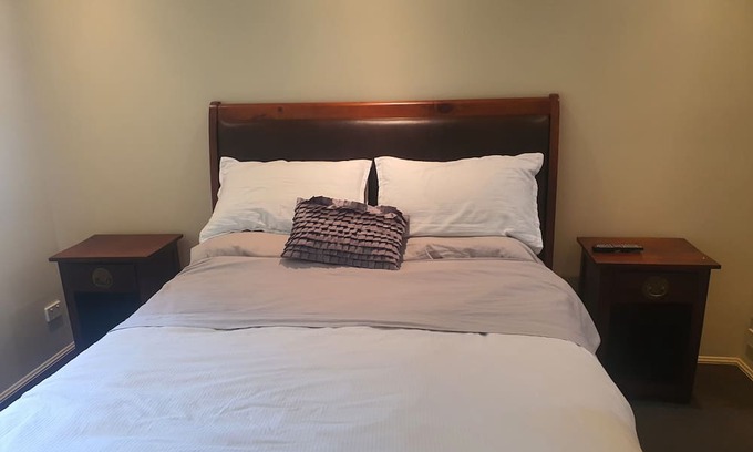 East Brisbane Casa | Traditional Queenslander in the south city precint of Brisvegas