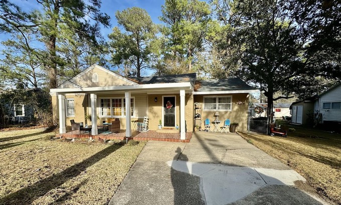 Conway Casa | Coastal Haven: Tranquil Retreat a mile from the heart of downtown Conway, SC