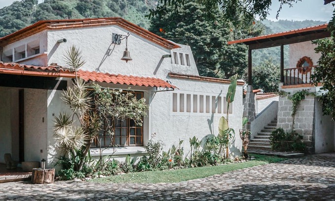 Panajachel Casa | Casa Monterrey - 3 Bedroom Spatious Private House