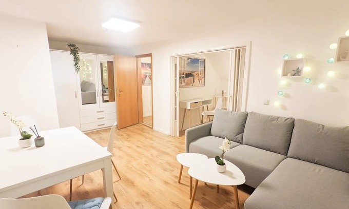 Sebnitz Apartamento | Urlaubsidylle mit Pool&terrasse · H6
