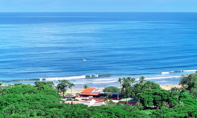 Tamarindo Casa | Queen Room #6 for 2 people