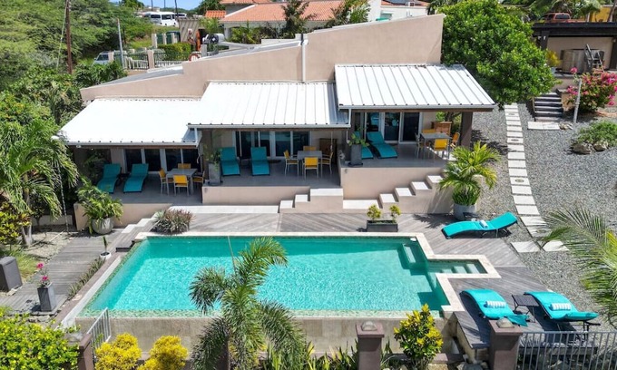 Boegoeroei Apartamento | Hidden Hill Bungalows 1 by Bocobay