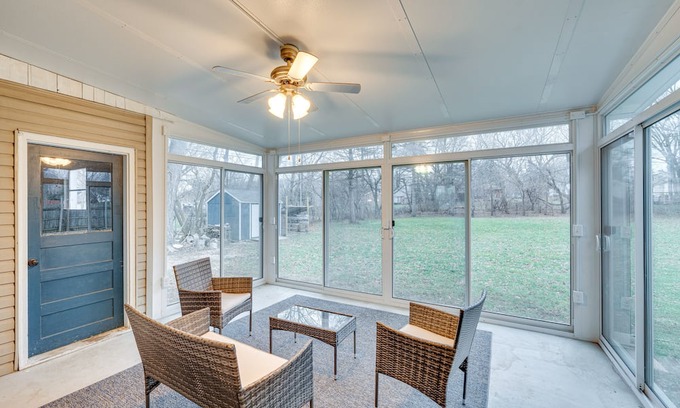 Milwaukee Casa | Milwaukee Home w/ Fenced Yard: 9 Mi to Downtown!