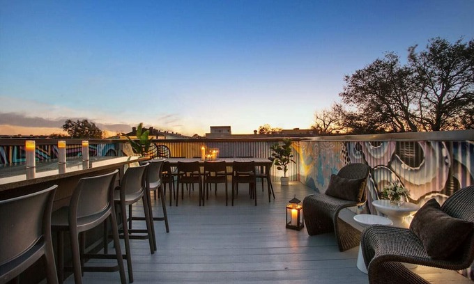 Saint Thomas Development Casa | Contemporary Home | Rooftop Deck