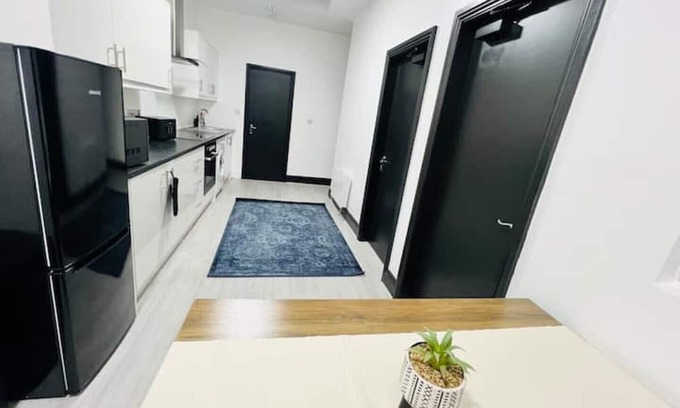 Olton Apartamento | Stylish Stay 10 mins from NEC, HS2 & BHX Airport