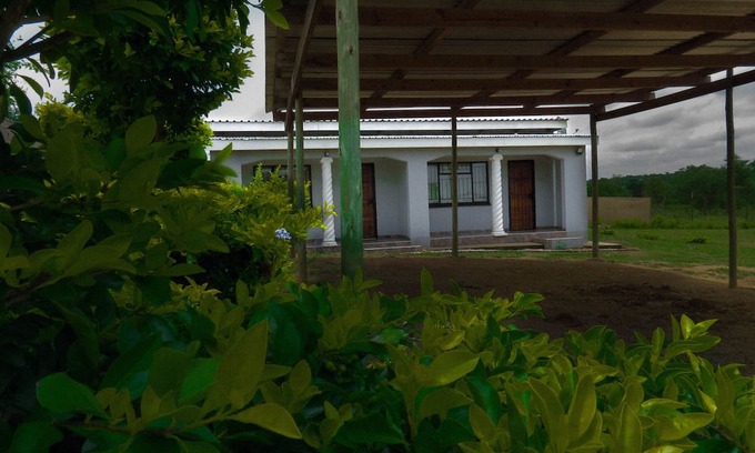 Siphofaneni Cabina | Asphumule Lodge