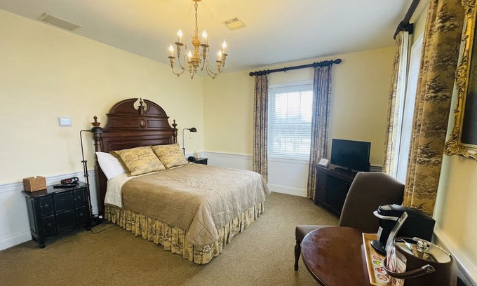 Clemmons Apartamento | Clemmons Room queen - Non- Smoking- No Pet