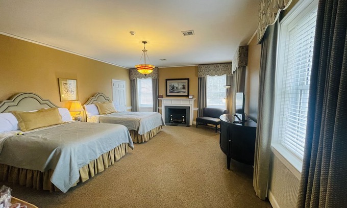 Clemmons Apartamento | Lusting Room 2queen - Non- Smoking- No Pet