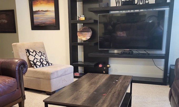 West Kelowna Estates Casa | Pristine Vacation Oasis in West Kelowna - Legal Short Term Rental
