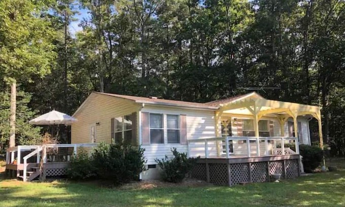 Pittsboro Casa | A private, comfy home on 24 acres, DeerField.