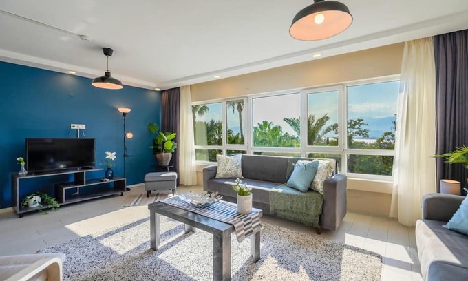 Kaleici Apartamento | Missafir Stylish Flat Near Hadrian's Gate