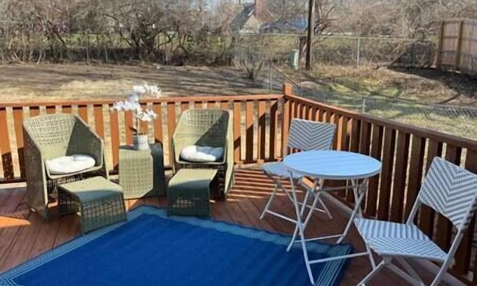 Merriam Casa | Cozy, fully remodeled home near downtown KC