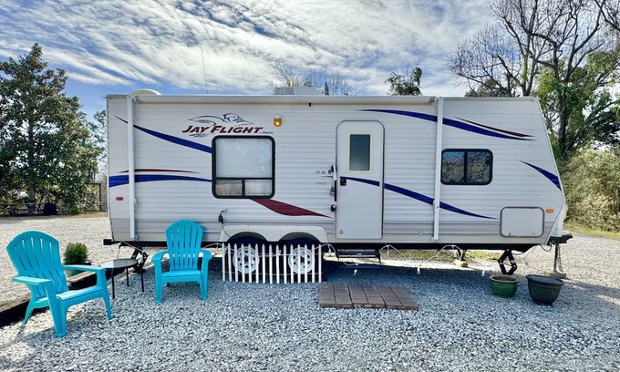 Morehead City Casa | Coastal Camper Hideaway, Pet-friendly