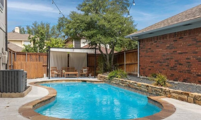North Central Carrollton Casa | Dup Stunning Pool, Beautiful 3/2 home w/Outdoor Space!