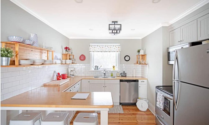 Niverville Casa | Marigold Cottage, a stunning prairie getaway in the beautiful Red River Valley.