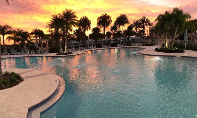 Four Corners Villa | 7BD/6.5BA Villa w/ Pool & Hottub | Solara Resort