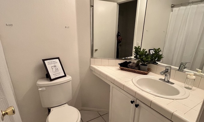 North Las Vegas Casa | The Las Vegas Oasis, your home away from home.