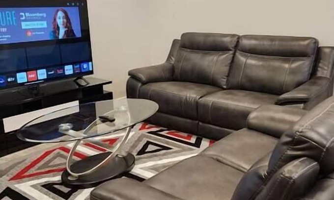 Winnipeg Apartamento | Chesskings Suites - 2 Bedroom Lariviere Street