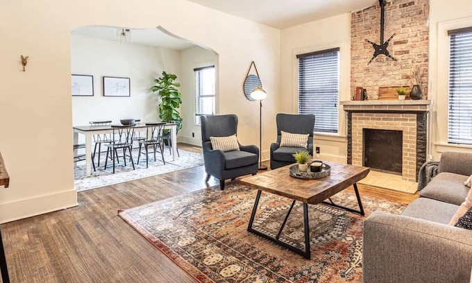 Maple Ridge Condominio | Star-Spangled Steed - An Urban Homestead