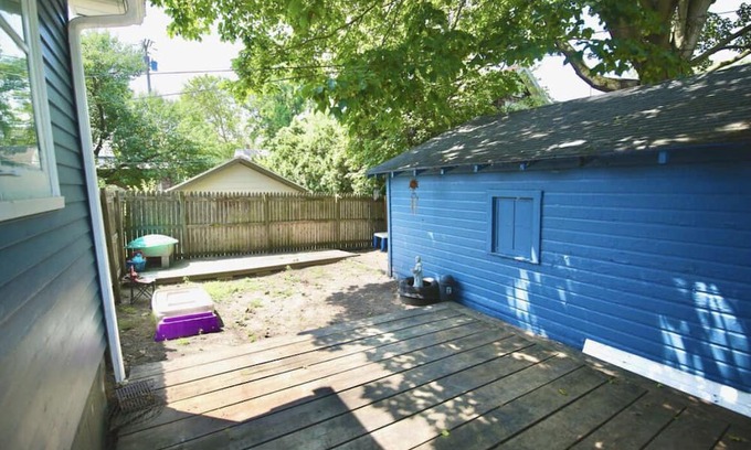Goshen Casa | Prime location
