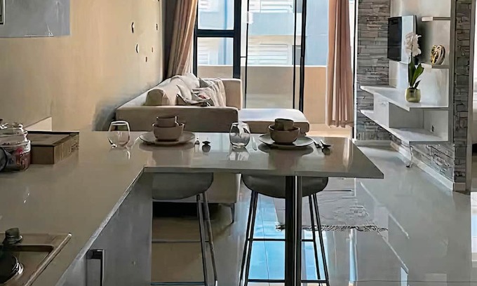 Greater Johannesburg Metropolitan Area Apartamento | Classy 2 bedroom/ 2 bathroom high security apartment with uncapped wi-fi