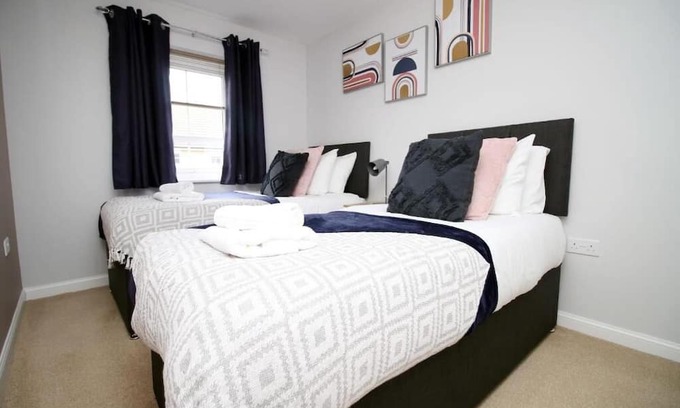 Graig Casa | Ebbw House (3 BR Free parking)