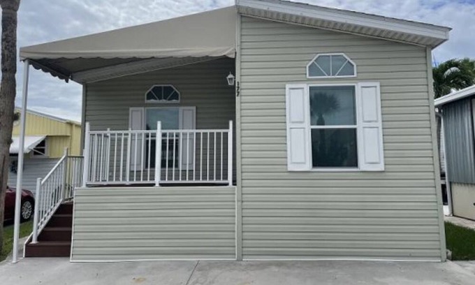 Nettles Island Casa | Bright and Cozy Beach House | 2 Bed, 2 Bath