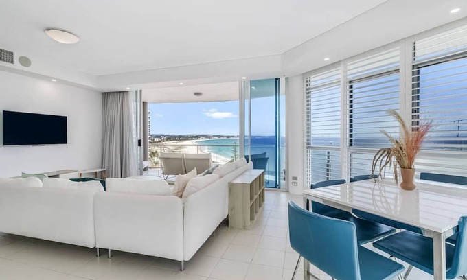 Coolangatta Apartamento | Aqua La Vista A Dreamy Coastal Escape by the Beach