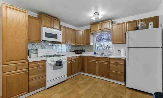 Flint Casa | Cozy spacious home to relax