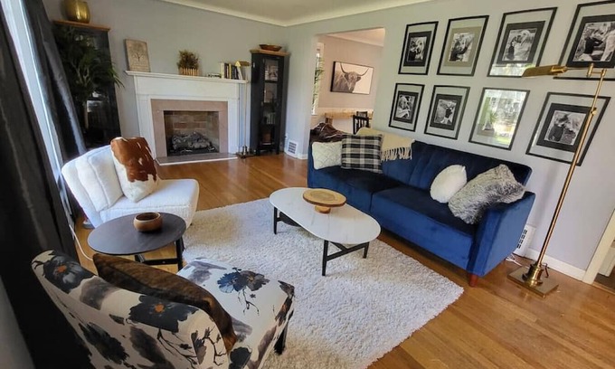 Lyndhurst Casa | Looking for a roomate Queen Bed
