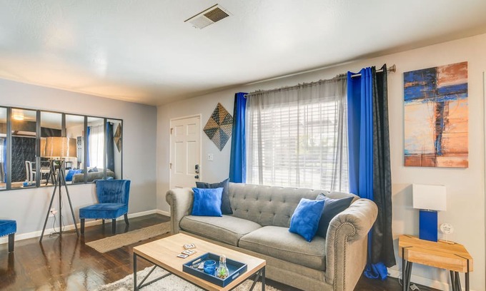 Parkway-South Sacramento Casa | Sacramento Home w/ Yard, Close to Downtown!