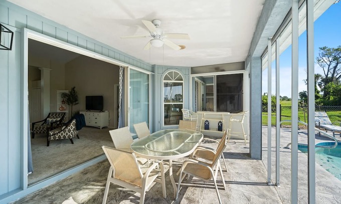 Pebble Beach Casa | Golfer's Vacation - Turtle's Nest - in Rotonda with Golf course views