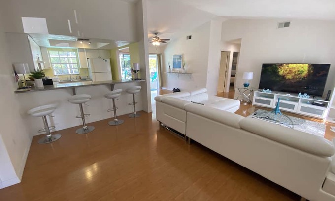 Joel Villa | Heated Pool Home 3/2 in Quiet Neighborhood