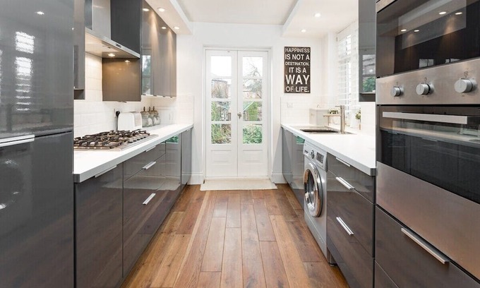 Trafford Casa | SPR Altrincham A Lovely Period Property Home