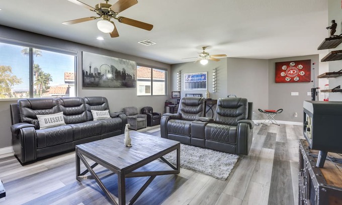 El Capitan Ranch Casa | Spacious Las Vegas Vacation Rental w/ Private Pool