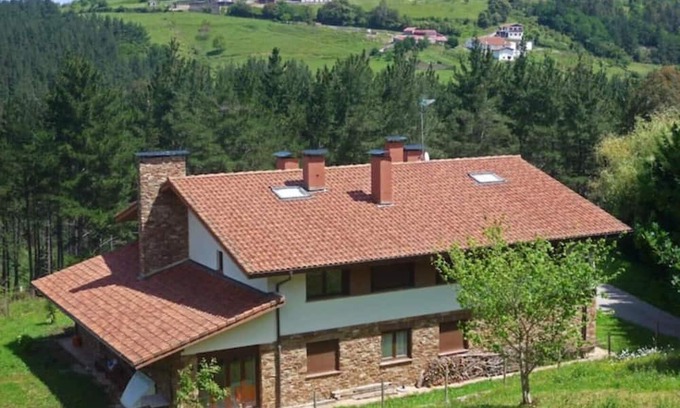Ea Apartamento | Apartamento en Caserío en Pleno Bosque
